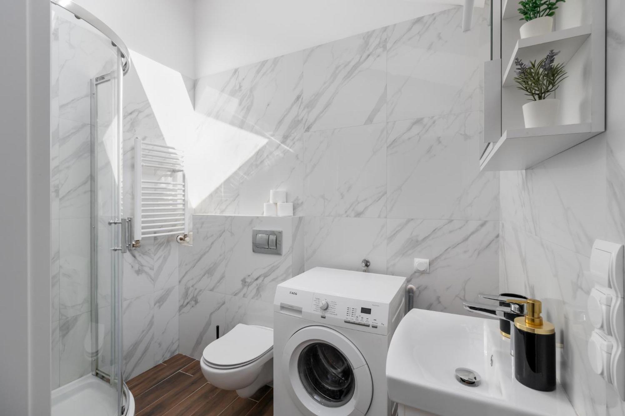 Close-Golden Apartments Warsaw&Marcinkowskiego Ngoại thất bức ảnh
